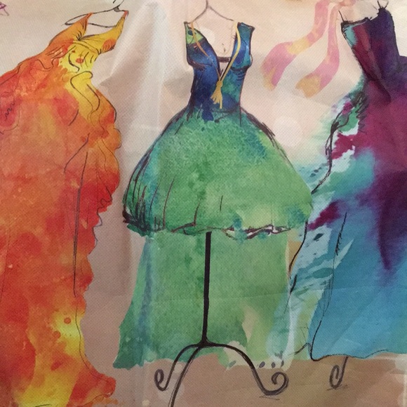 Meet your Posher, Mairin - Picture 1 of 1